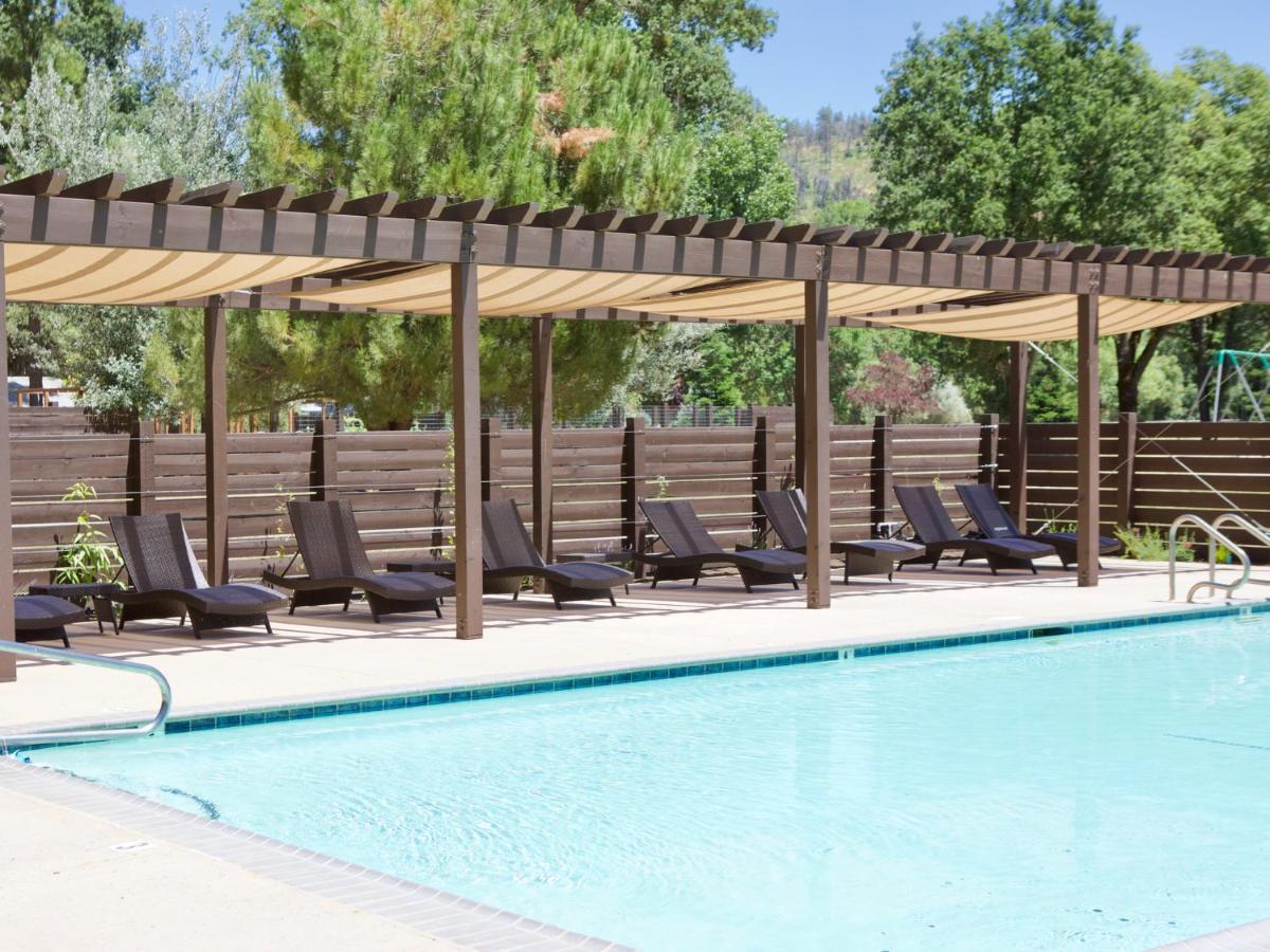 Mandala Springs Villa Cobb Buitenkant foto